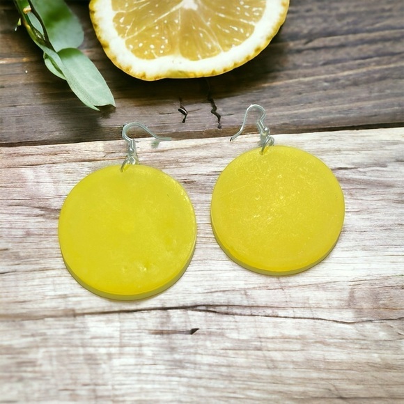 Lemon - Dangle Earrings - Picture 2 of 7